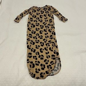 NWOT Posh Peanut Newborn gown
